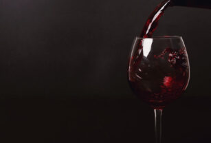 Etiquetas termoencogibles para envases de vino
