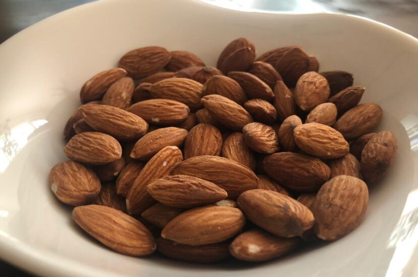 Ganan mercado con leche de almendras en polvo