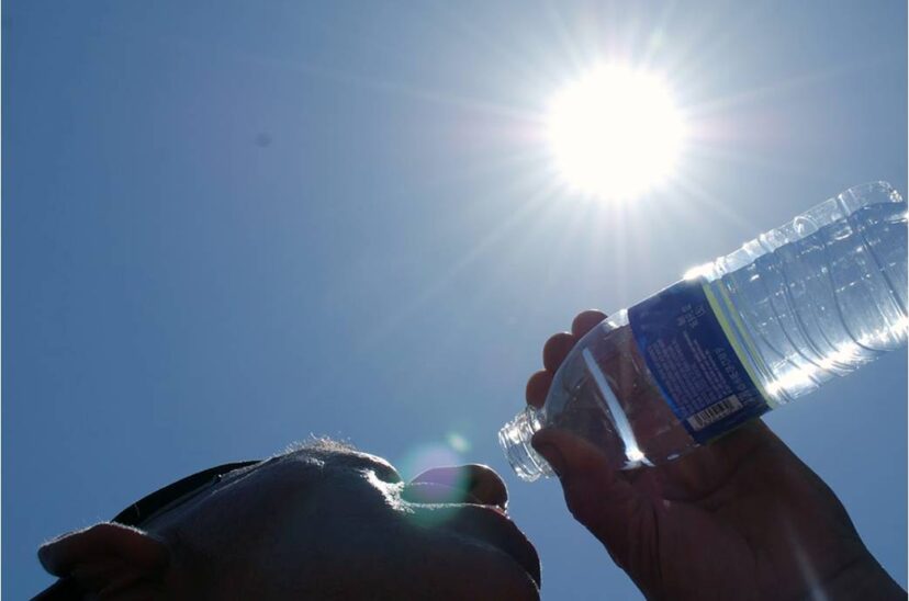 consumo-de-agua-en-clima-caluroso