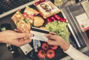 tarjeta-de-crédito-paga-alimentos