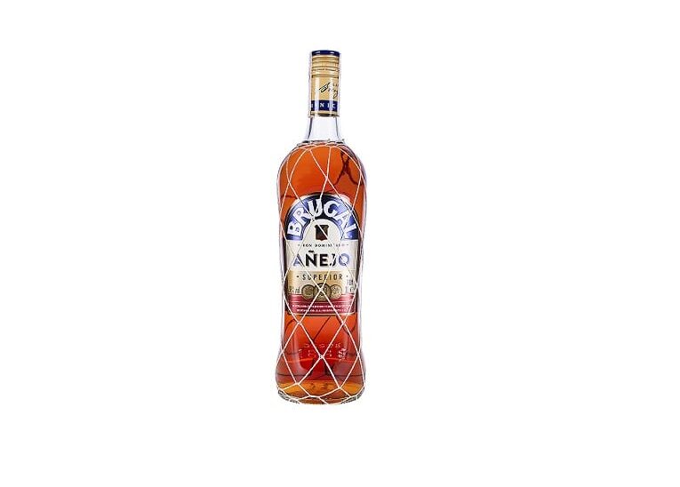 Ron añejo brugal