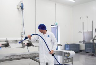 Limpieza y desinfección en planta de alimentos