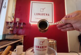 Lunarena Café