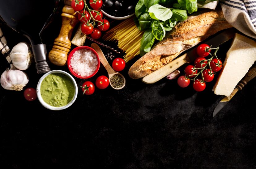 La principal causa de esta situación es una dieta basada en productos de nivel nutricional bajo que, a su vez, son ricos en grasa, sal o azúcares.