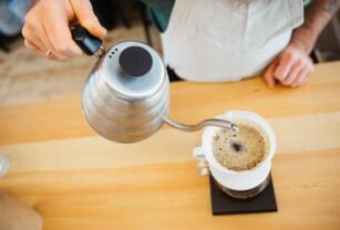 café