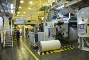 Tetra Pak presenta un plan de inversión en su planta productiva de La Rioja