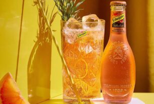 schweppes-pomelo-bayas-nepal