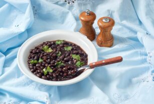 sopa-de-frijol-negro