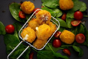 nuggets-con-hueso-de-pollo-en-polvo
