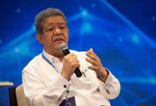 Beneficios y amenazas de la inteligencia artificial, a debate en R.Dominicana