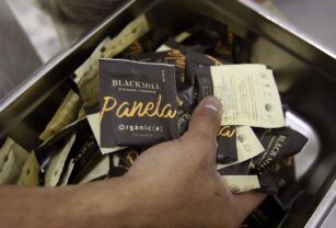 La empresa colombiana que endulza con panela en polvo Alemania y EE.UU.