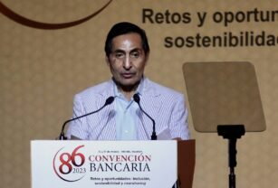 Economía mexicana puede crecer hasta un 4 % en los próximos 15 años
