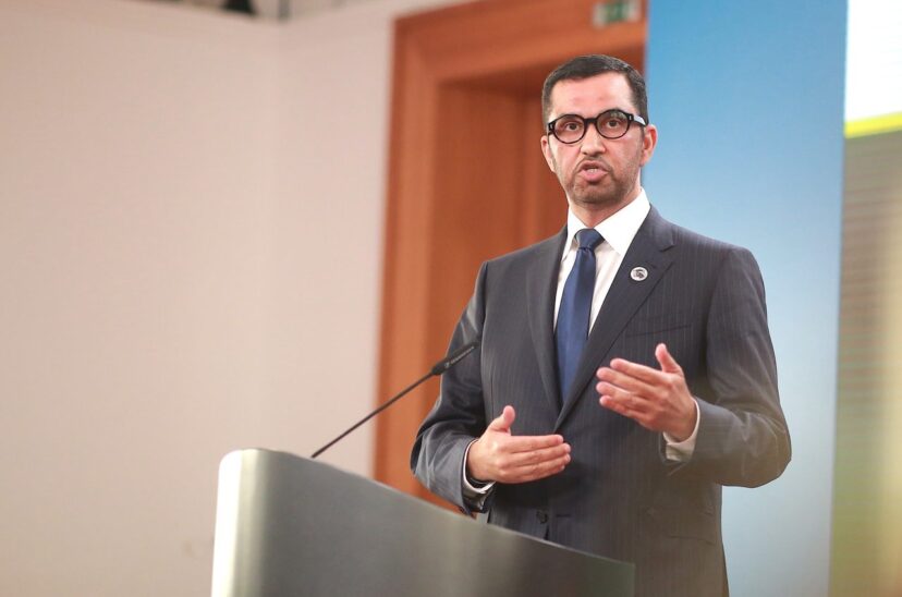 Emiratos dice que la energía renovable no es la única solución para combatir el cambio climático