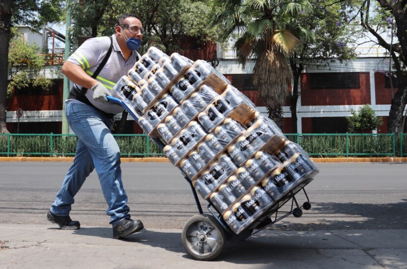 La cerveza Modelo destrona a Bud Light como la más vendida en Estados Unidos