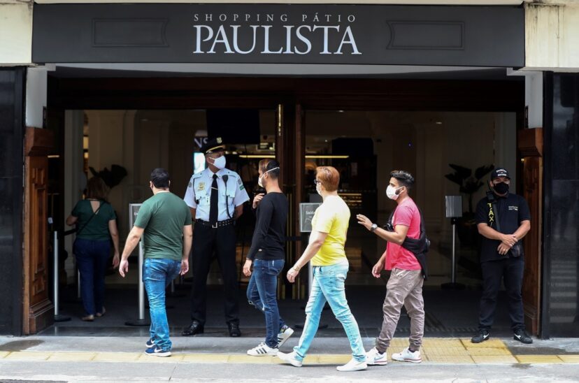 La confianza del consumidor brasileño en mayo es la mejor en más de cuatro años
