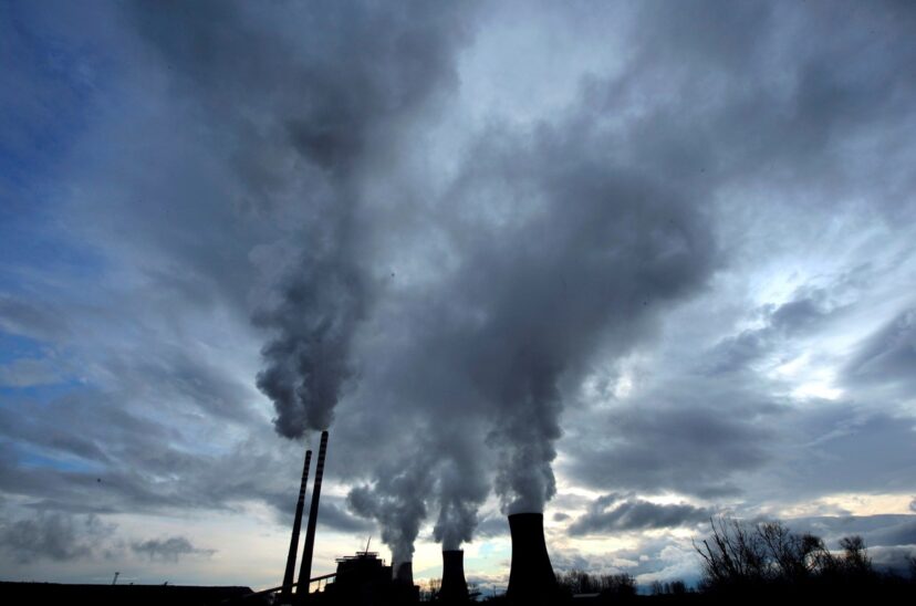 Las emisiones de gases de efecto invernadero en Francia bajaron un 2,7 % en 2022